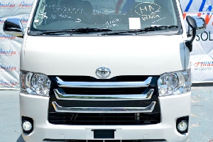 2017 Toyota Hiace 